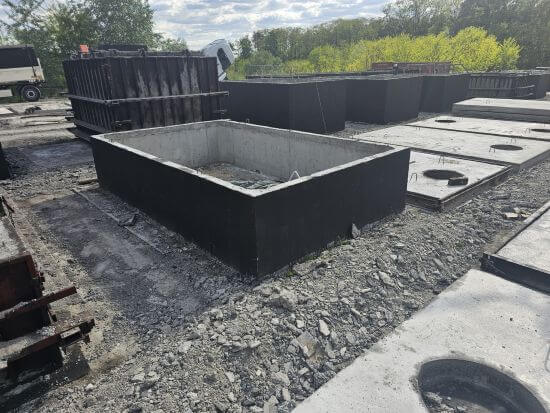 Produkcja szamb betonowych Różan - najwyższa jakość zbiorników